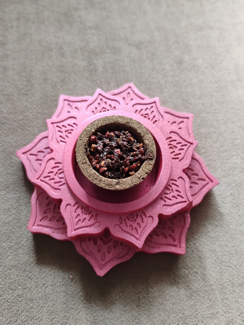 Lotus Holder — Metallic Pink